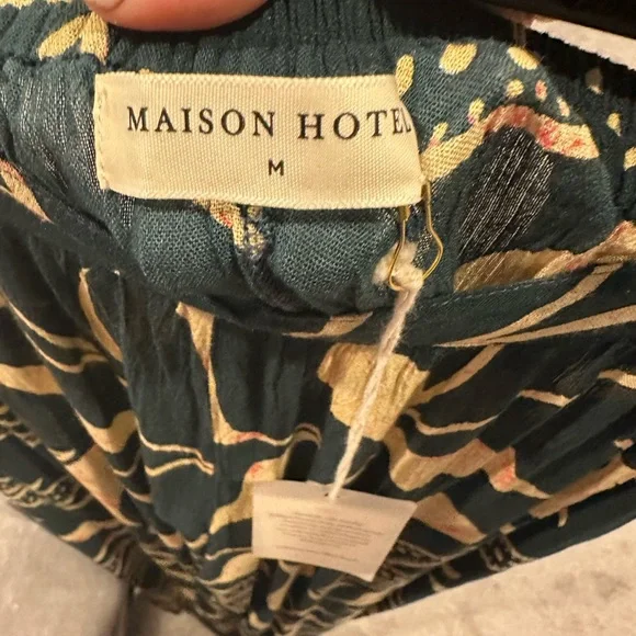 Maison Hotel Tess Pants in Blue Leaf Print New with tags! - Picture 8 of 10